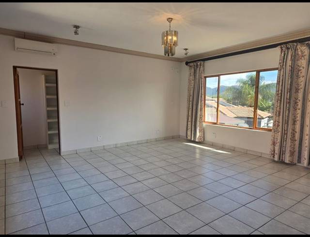 5 BEDROOM HOUSE FOR SALE IN BIRDWOOD ESTATE